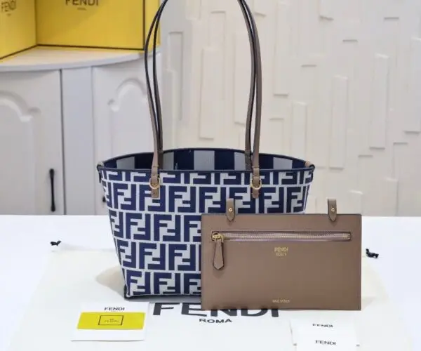 FENDI Leather Tote Bag