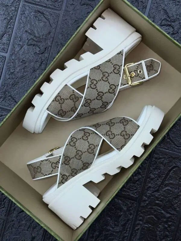 GUCCI GG Supreme Crossover Strap Platform Sandals