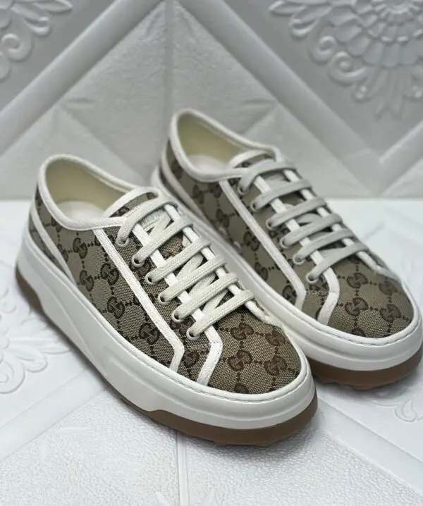 GUCCI Tennis Canvas Sneakers