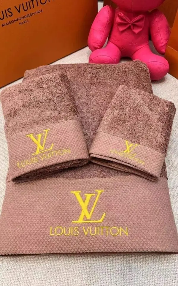 LOUSE VUITTON Bath Towel Set