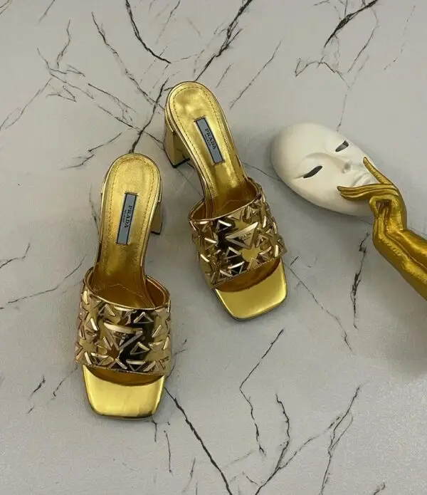 PRADA Ciabatte Spazzolato Borchie Sandals