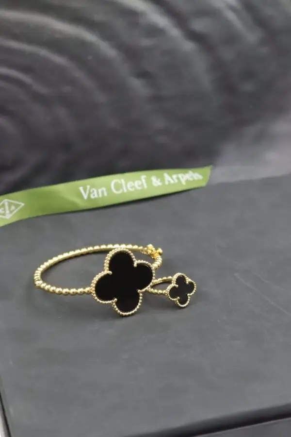 VAN CLEEF & ARPELS