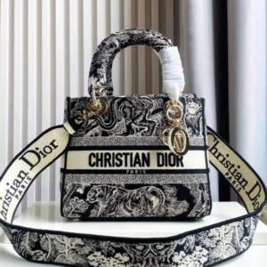 DIOR Medium Lady D-Lite Bag