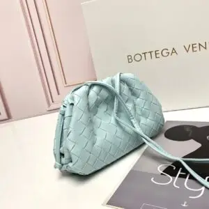 Bottega Veneta Pouch Mini Intrecciato Leather Clutch