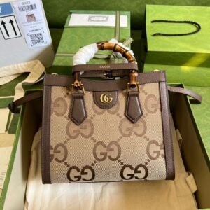 GUCCI Diana Jumbo Bag