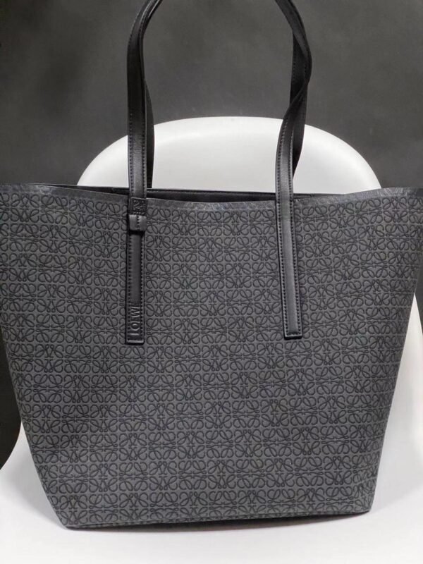 L OE WE Women T Tote Handbag