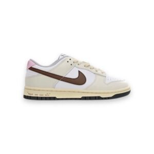 Nike Dunk Low Sneakers