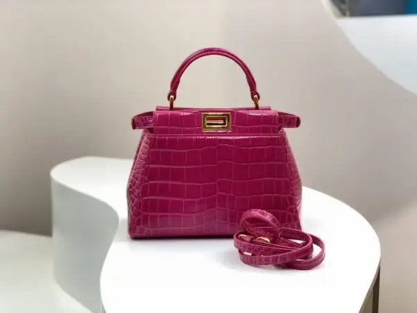 FENDI Peekaboo