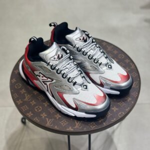 LOUIS VUITTON Runner Tacit Sneaker