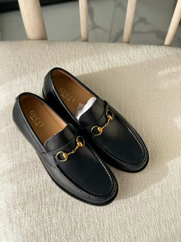 GUCCI Horsebit Black Loafers